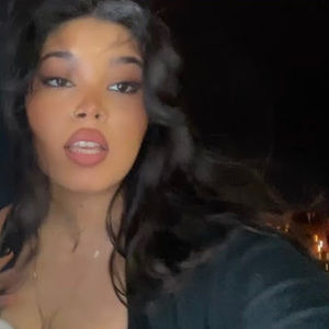 Meet your Posher, Elisa